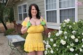 Leanne Crow - Flower Child - Set 2 Leanne Crow - Flower Child - Set 2