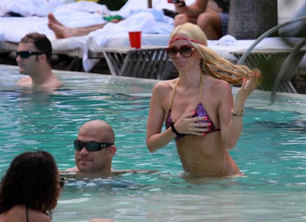 Jenna Jameson in a bikini