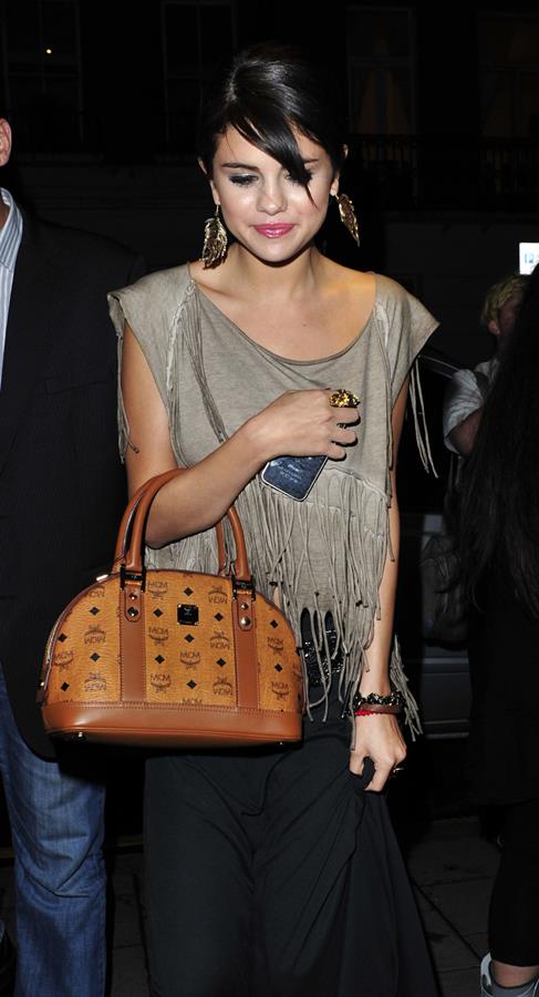 Selena Gomez enjoys a night out at Nobu restaurant in London on July 5, 2011