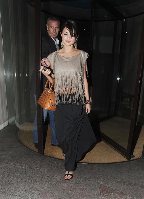 Selena Gomez enjoys a night out at Nobu restaurant in London on July 5, 2011