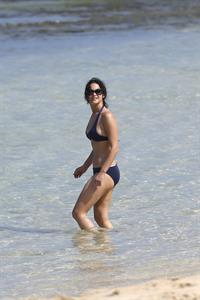 Jennifer Lawrence bikini candids in Hawaii 11/22/12 