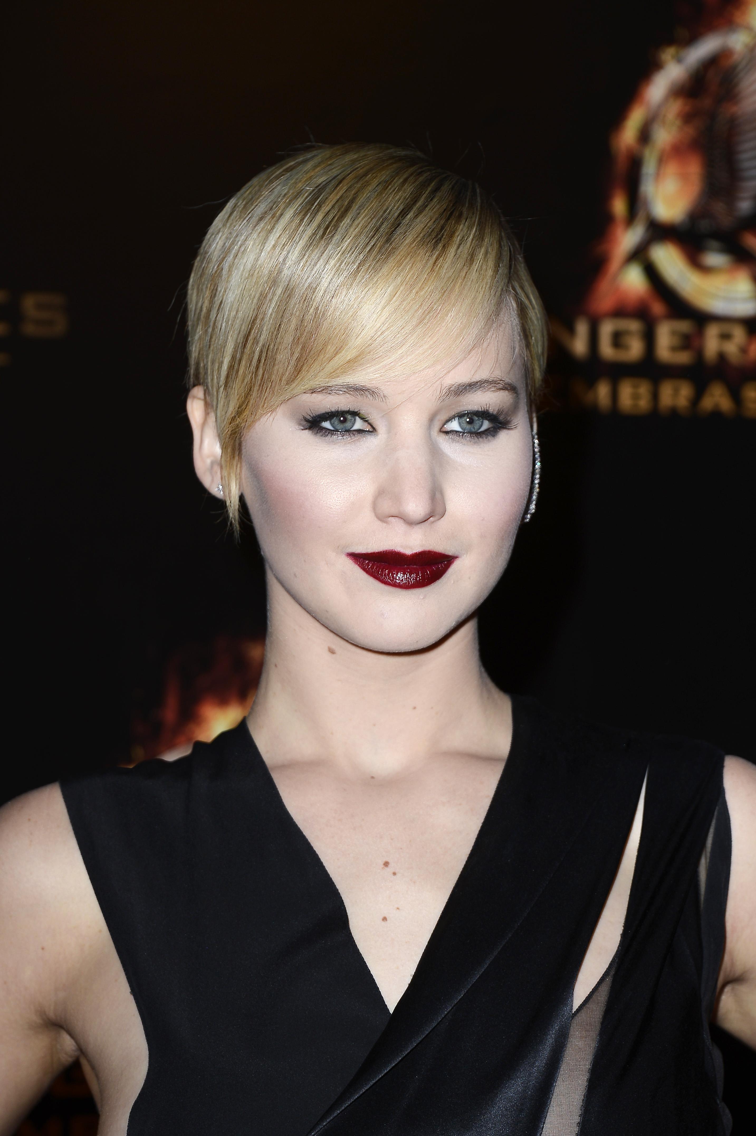 Jennifer Lawrence Pictures Jennifer Lawrence “The Hunger Games: Catching Fire” French Premiere in Paris, November 15, 2013