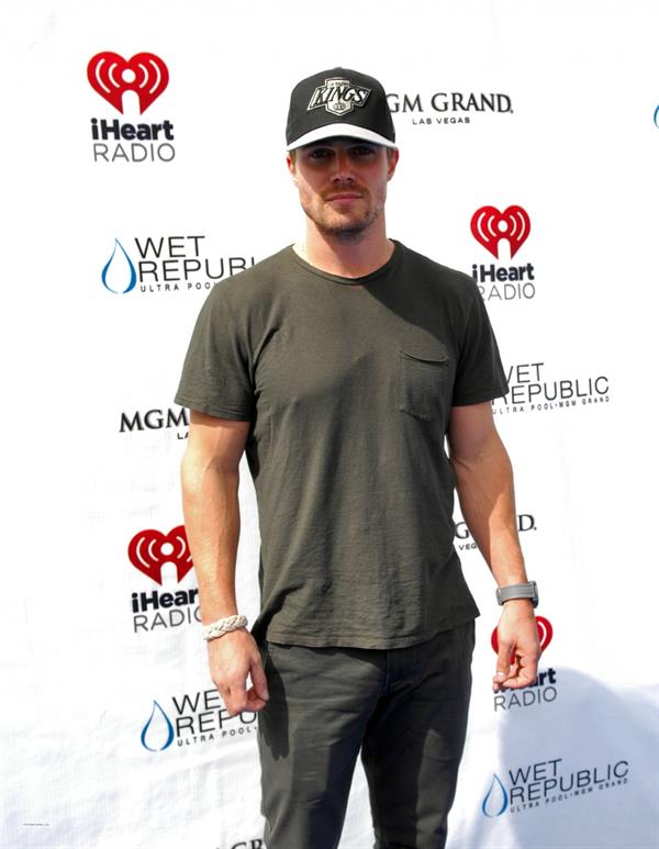 Stephen Amell