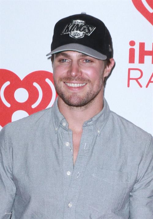 Stephen Amell