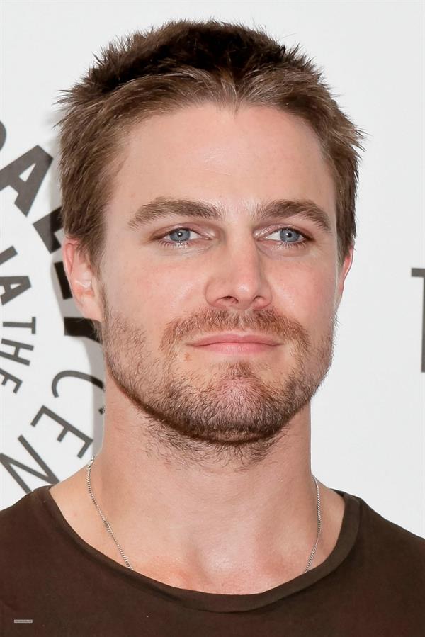 Stephen Amell