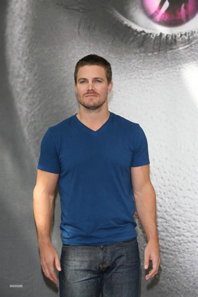 Stephen Amell