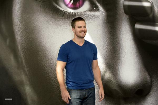 Stephen Amell