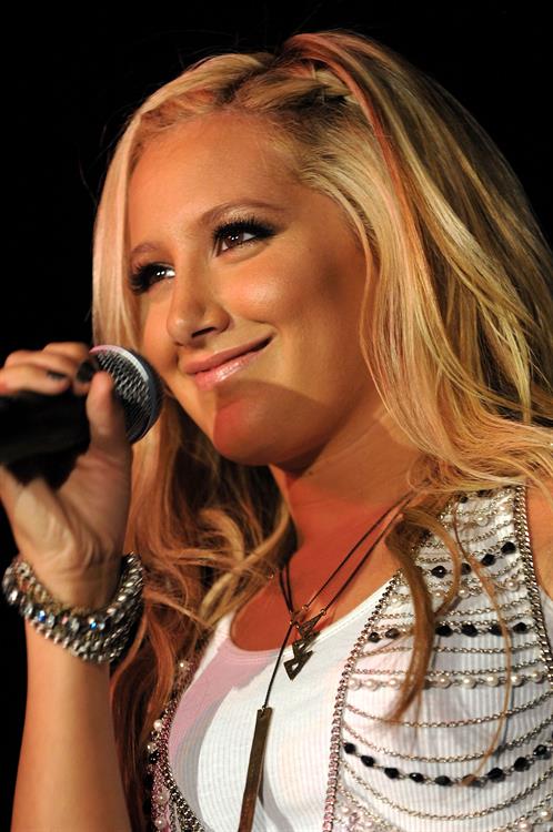 Ashley Tisdale