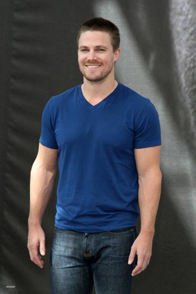 Stephen Amell
