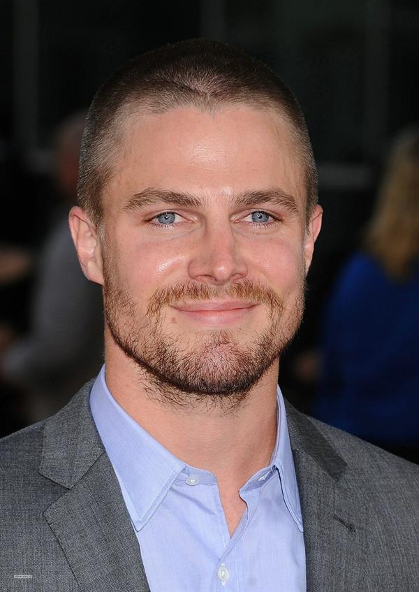 Stephen Amell