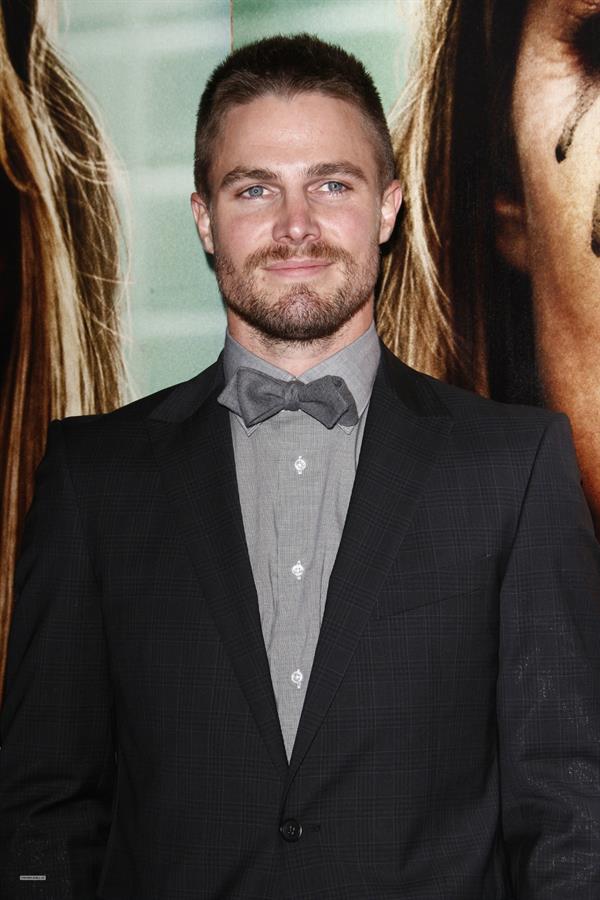 Stephen Amell