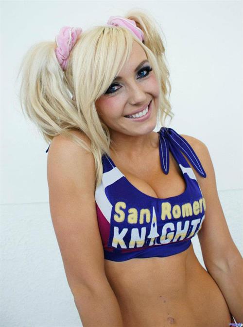 Jessica Nigri as Juliet Starling