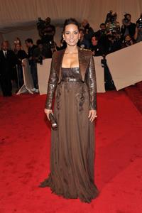 Alicia Keys metropolitan museum of art costume institute benefit 02 05 11 