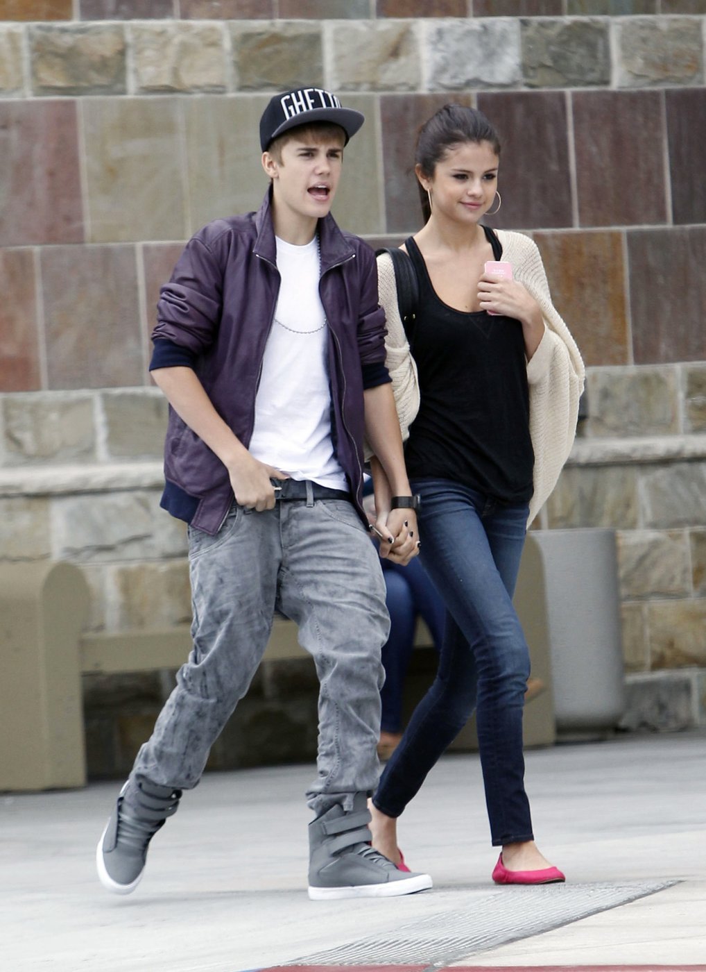 Selena Gomez and Justin Bieber in Los Angeles on September 16, 2011