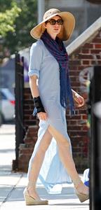 Anne Hathaway heading to a backyard party in New York City on July 4, 2012