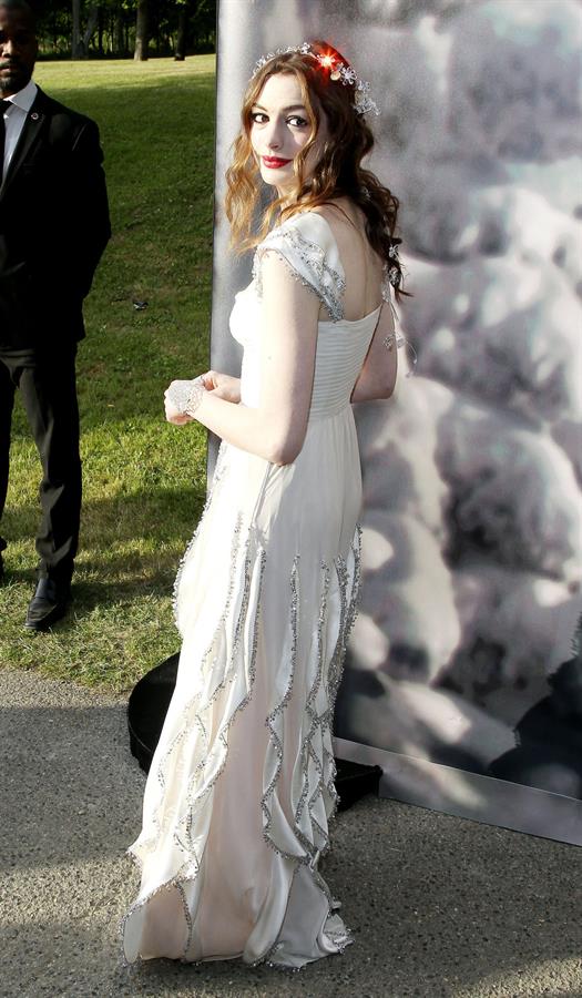 Anne Hathaway White Fairy Tale Love Ball in Paris on July 5, 2011
