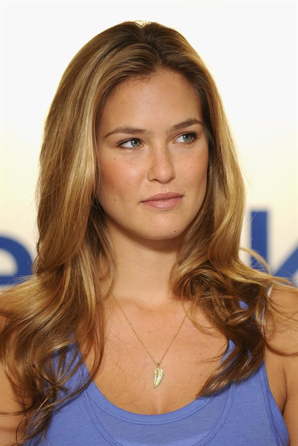 Bar Refaeli