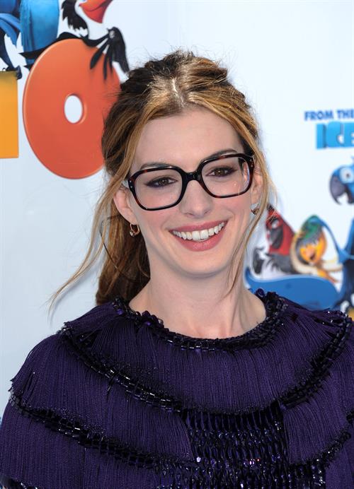 Anne Hathaway attending the Rio Los Angeles premiere on April 10, 2011