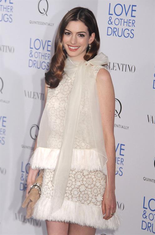 Anne Hathaway Love & Other Drugs screening at the DGA Theater in New York City on November 16, 2010