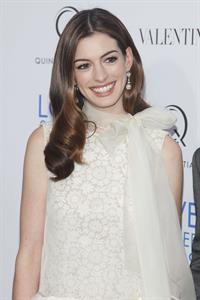 Anne Hathaway Love & Other Drugs screening at the DGA Theater in New York City on November 16, 2010
