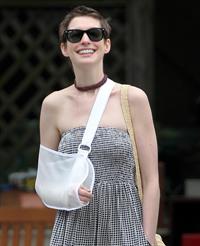 Anne Hathaway out for lunch in Brooklyn New York City on May 30, 2012