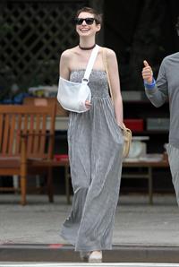 Anne Hathaway out for lunch in Brooklyn New York City on May 30, 2012