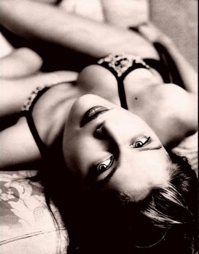 Laetitia Casta in lingerie