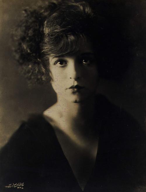 Clara Bow