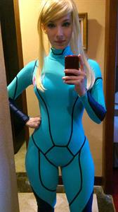 Enji Night taking a selfie