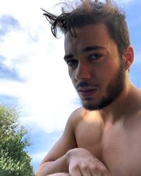 Milo taking a selfie