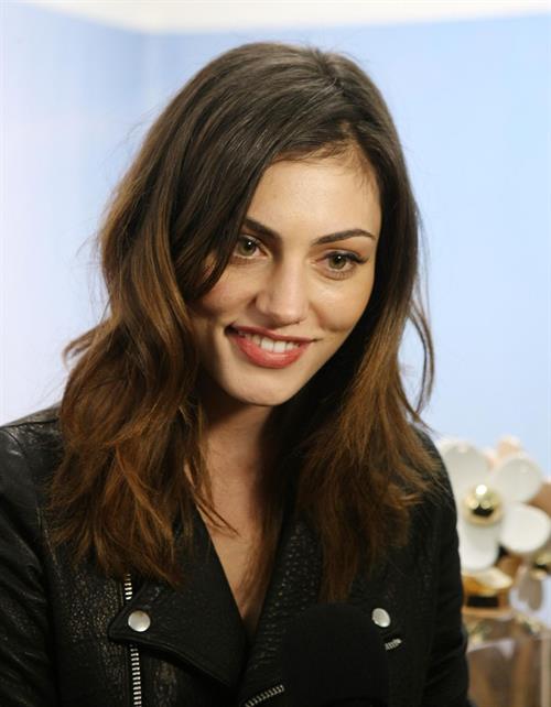 Phoebe Tonkin
