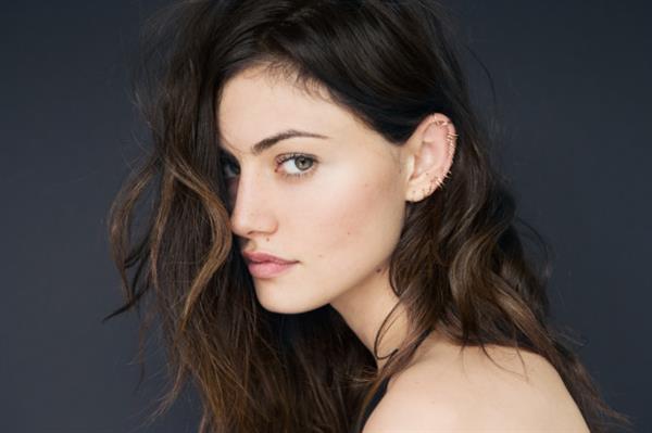 Phoebe Tonkin