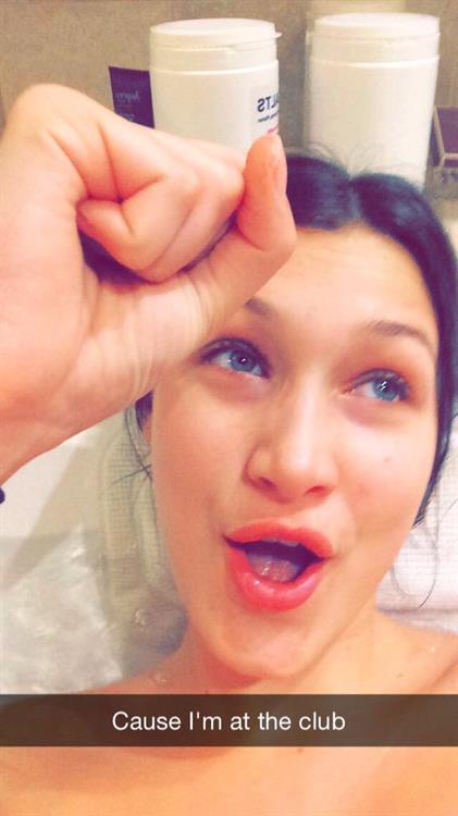 Bella Hadid taking a selfie