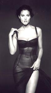 Monica Bellucci in lingerie