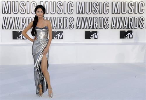 Selena Gomez 2010 MTV video music awards on September 12, 2010