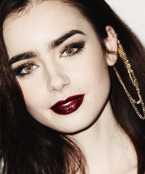 Lily Collins