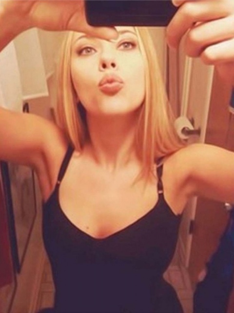 Scarlett Johansson taking a selfie