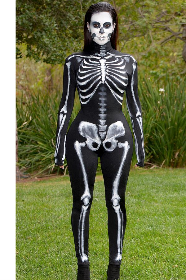 Kim Kardashian as skeleton for Halloween