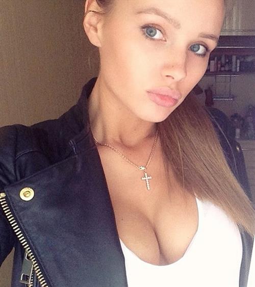Olya Abramovich taking a selfie