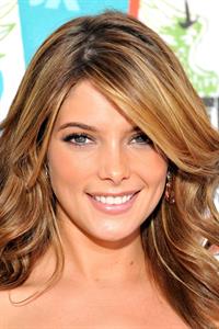 Ashley Greene 2010 Teen Choice Awards at the Gibson Amphitheatre on August 8 