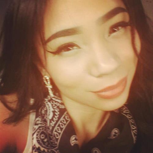 Stephanie George taking a selfie