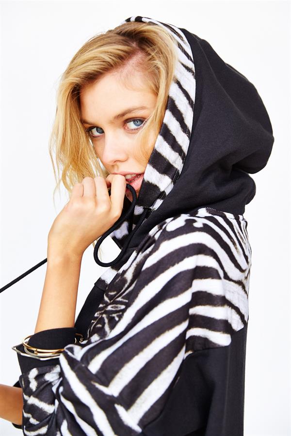 Stella Maxwell