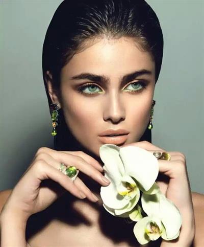 Taylor Marie Hill