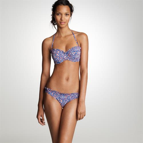 Lais Ribeiro in lingerie