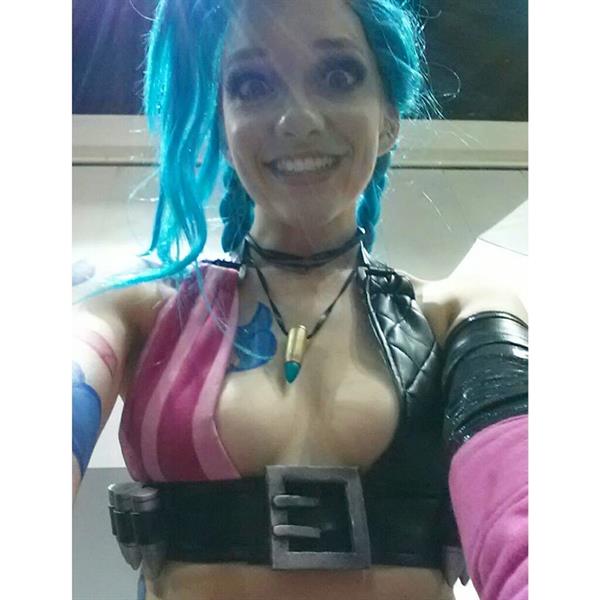 Lyz Brickley - Jinx Cosplay