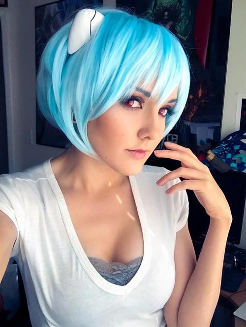 Darshelle Stevens taking a selfie
