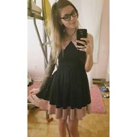 Maryann Fox taking a selfie