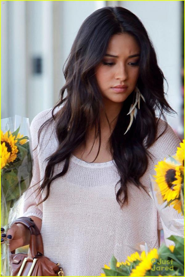 Shay Mitchell