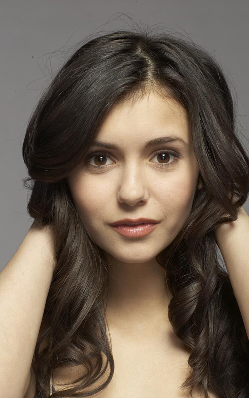 Nina Dobrev