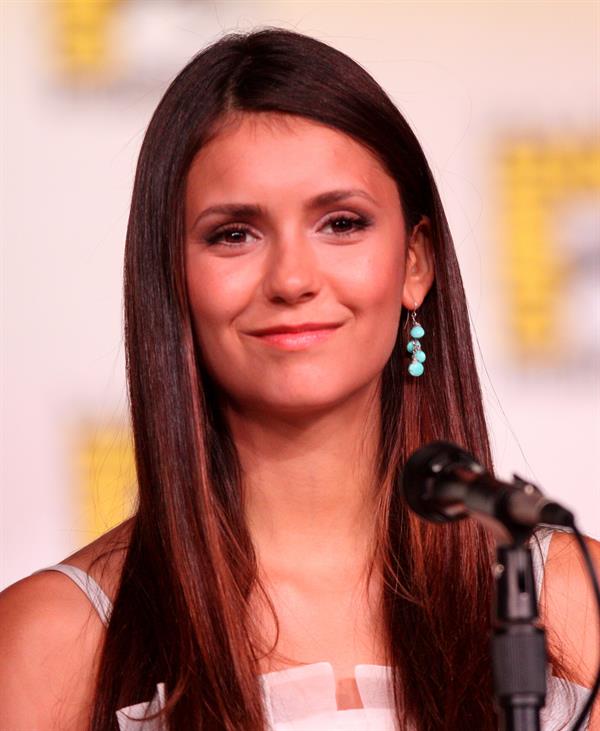 Nina Dobrev